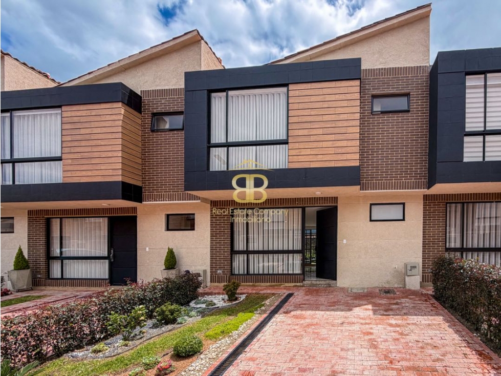 SE VENDE CASA EN ZIPAQUIRÁ