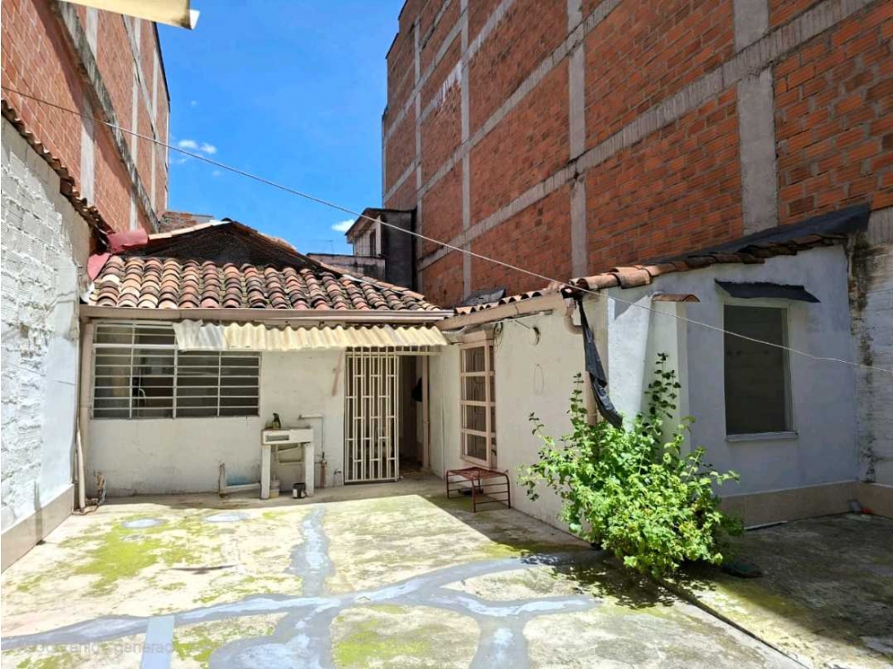 Se Vende Casa Lote en Envigado cerca Al Parque 340 mts — foto 2