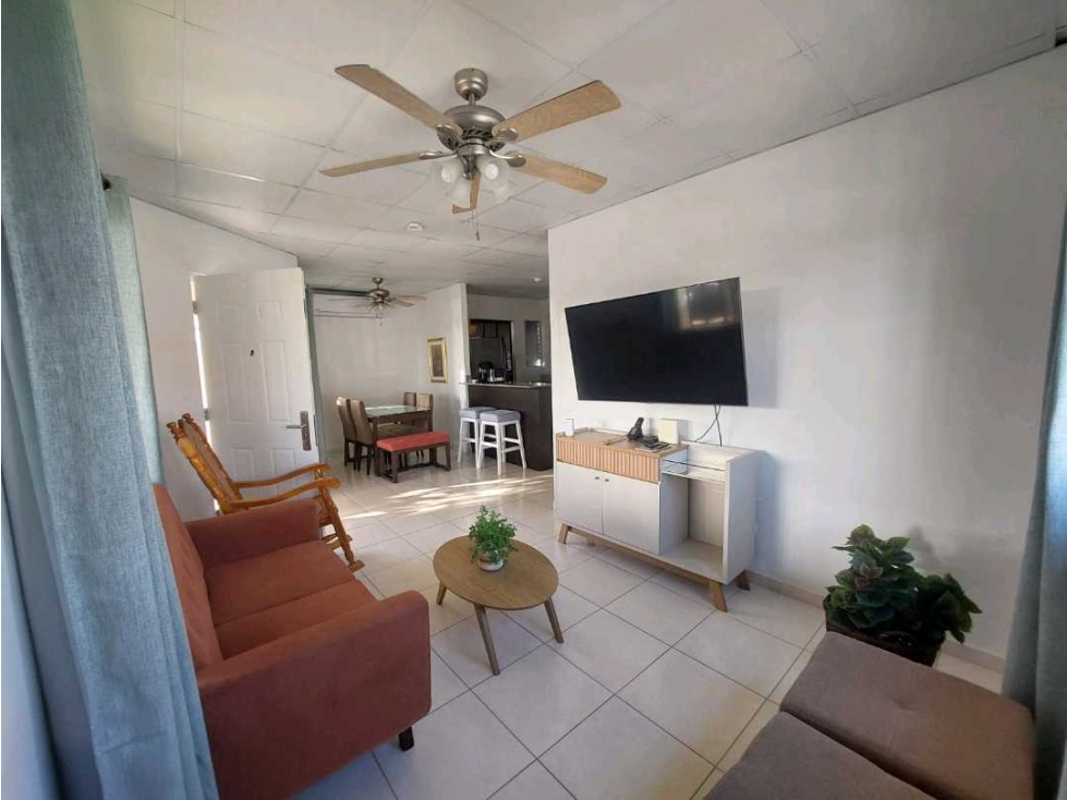 Casa en venta en Miraflores Penonomé equipada con linea blanca mueble — foto 3