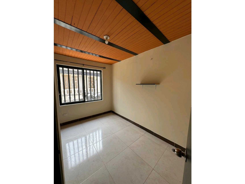 SE VENDE CASA ESQUINERA EN ARMENIA QUINDIO. BARRIO SAN VICENTE — foto 4