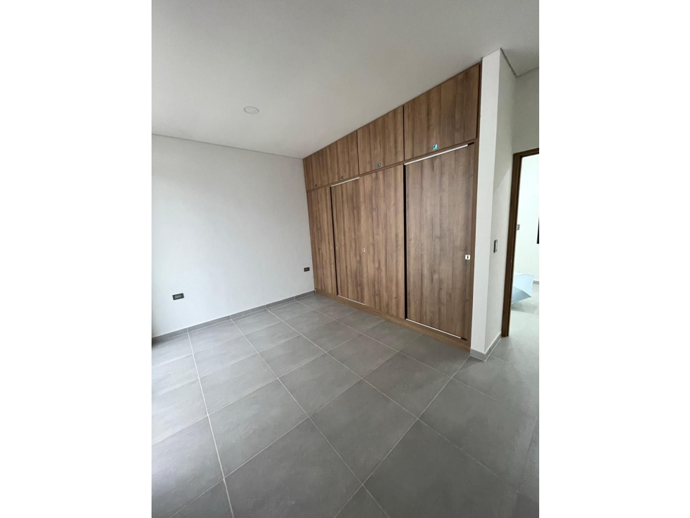 SE VENDE CASA ESQUINERA DE DOS NIVELES CON LOCAL BARRIO VILLA SALOMÉ — foto 5