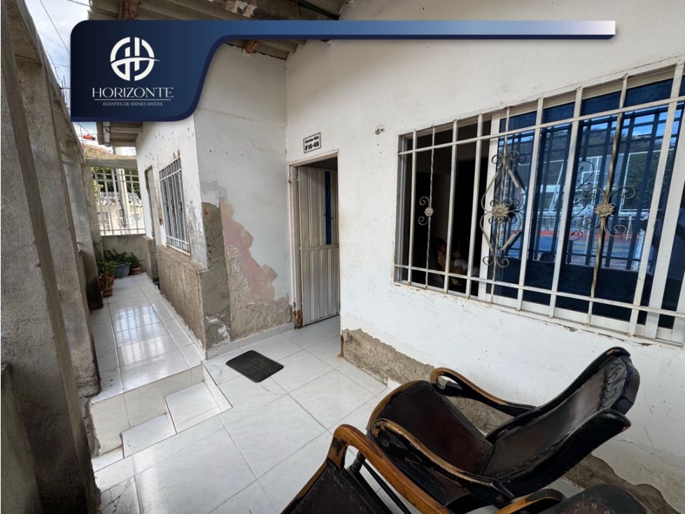 SE VENDE CASA ESQUINERA EN EL BARRIO LIBERTADOR