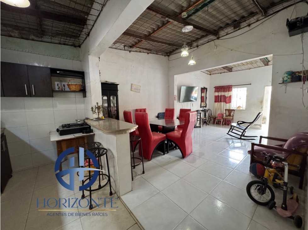 SE VENDE CASA ESQUINERA EN EL BARRIO LIBERTADOR — foto 4