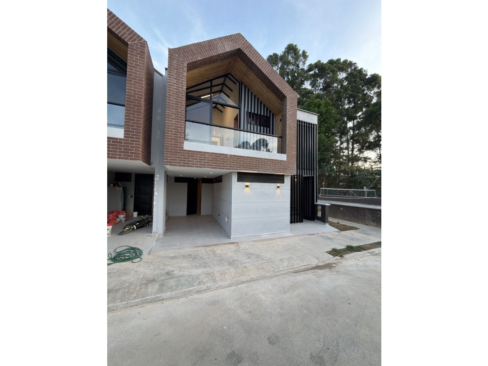 SE VENDE CASA ESQUINERA EN LA CEJA UNIDAD CERRADA CAMPESTRE MODERNA — foto 4