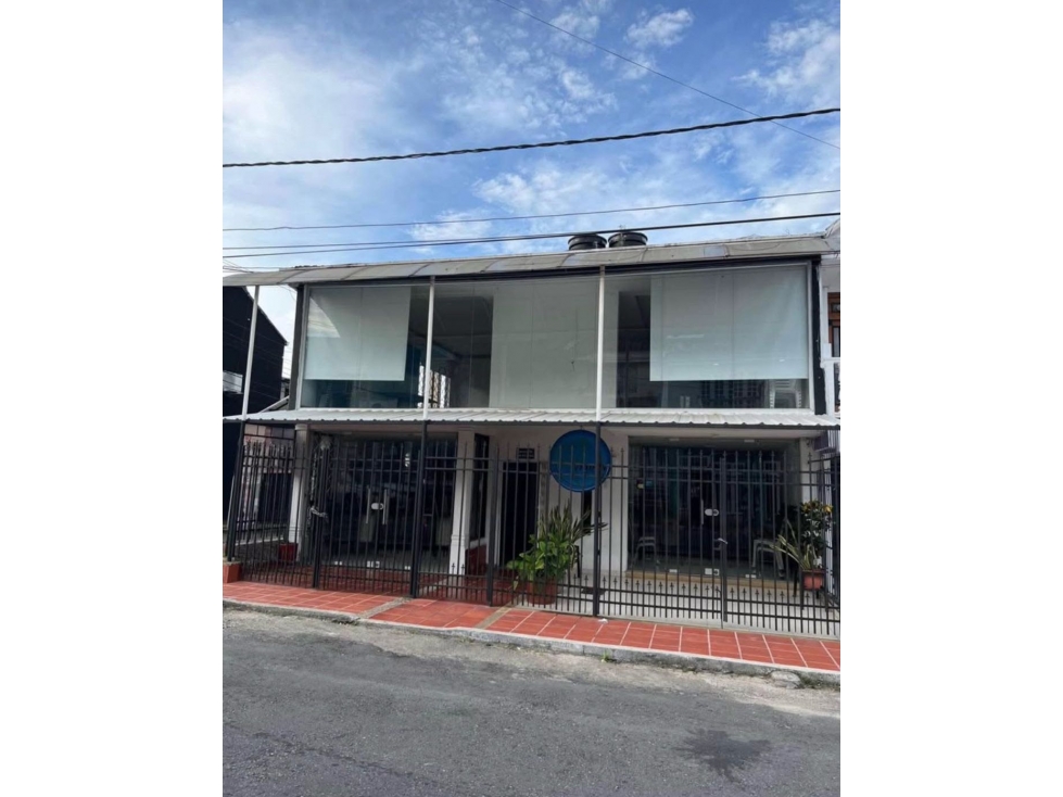 Se vende casa esquinera en Villavicencio / Barrio Barzal — foto 2