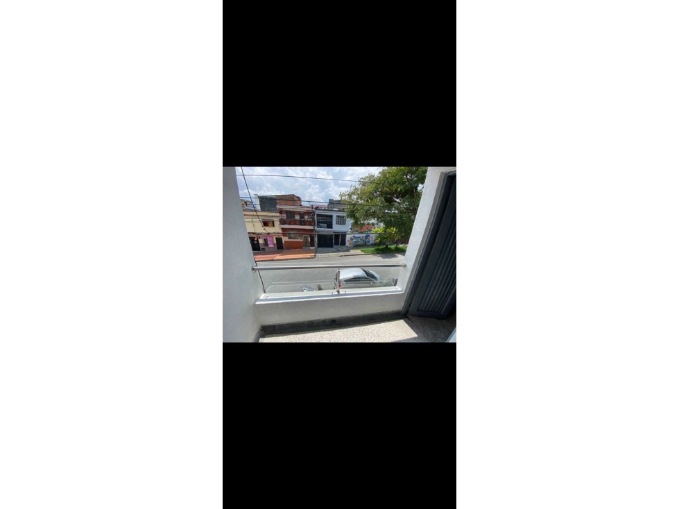 SE VENDE CASA FAMILIAR EN BARRIO CAÑARTE( 36.CON.5 BIS) - 2