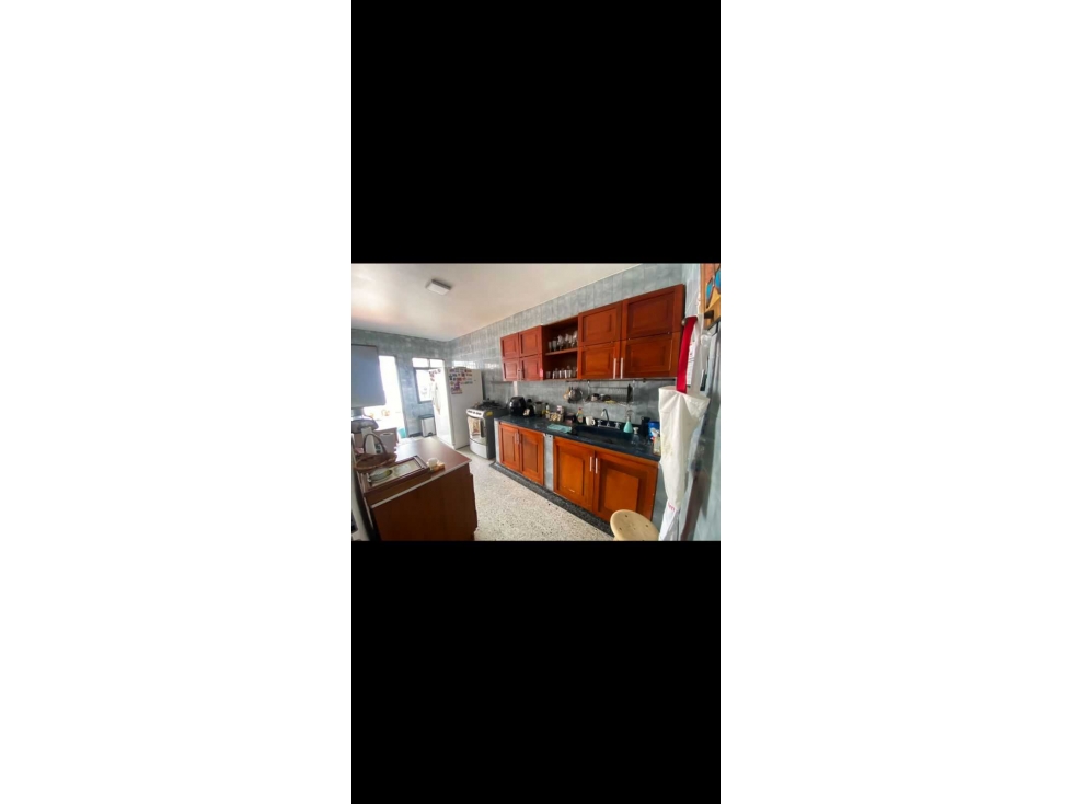 SE VENDE CASA FAMILIAR EN BARRIO CAÑARTE( 36.CON.5 BIS) - 3
