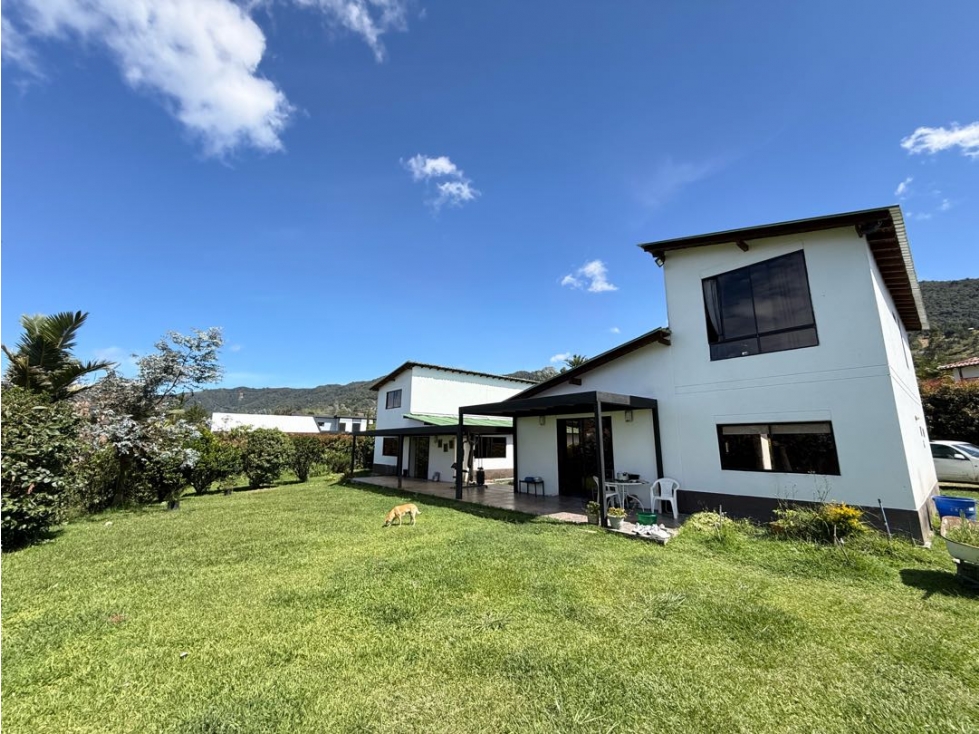 Se vende casa finca en El Carmen de Viboral — foto 2