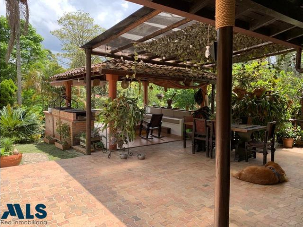 SE VENDE CASA FINCA EN GUARNE(MLS#240620) - 2