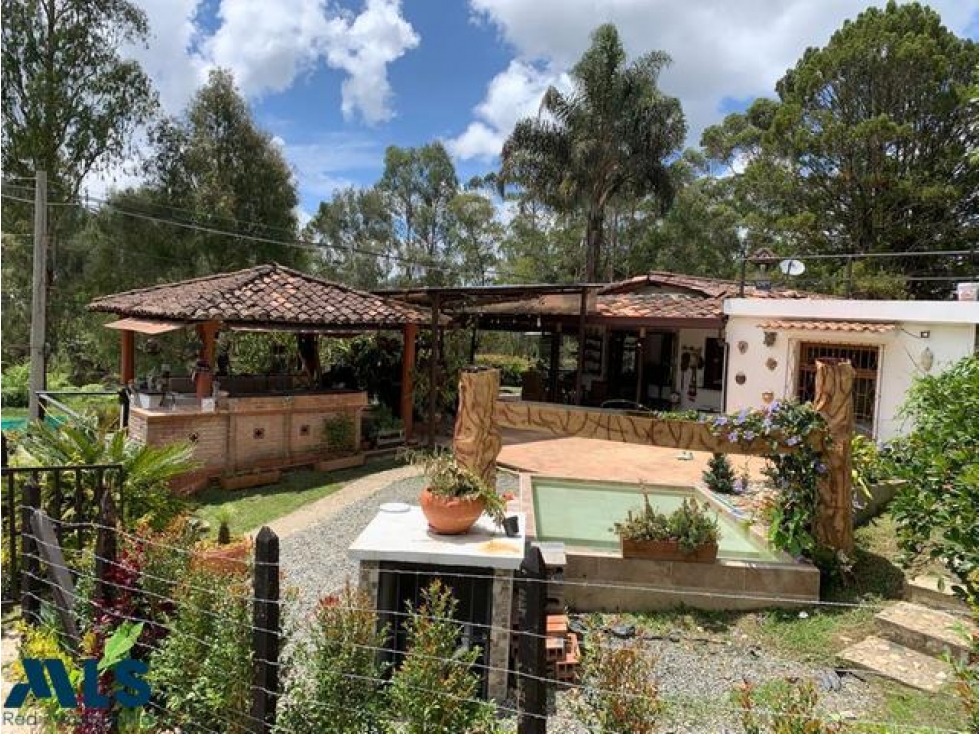 SE VENDE CASA FINCA EN GUARNE(MLS#240620) - 4