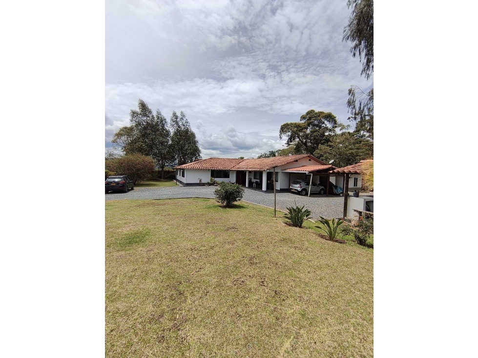 SE VENDE CASA FINCA EN LA CEJA,VEREDA EL TABOR - 1
