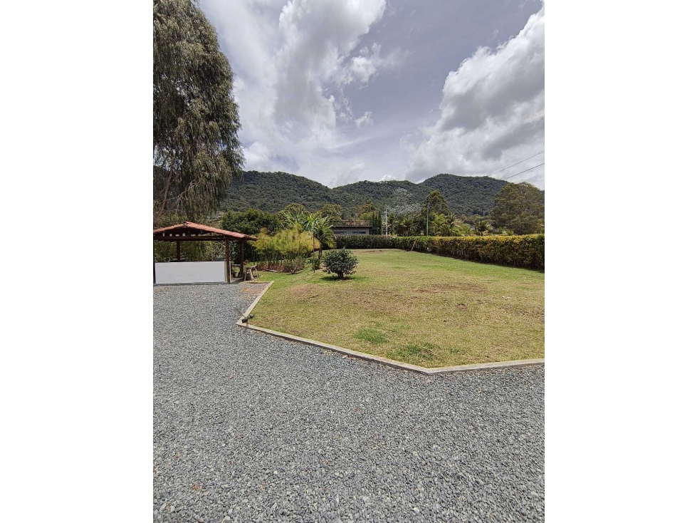SE VENDE CASA FINCA EN LA CEJA,VEREDA EL TABOR - 3