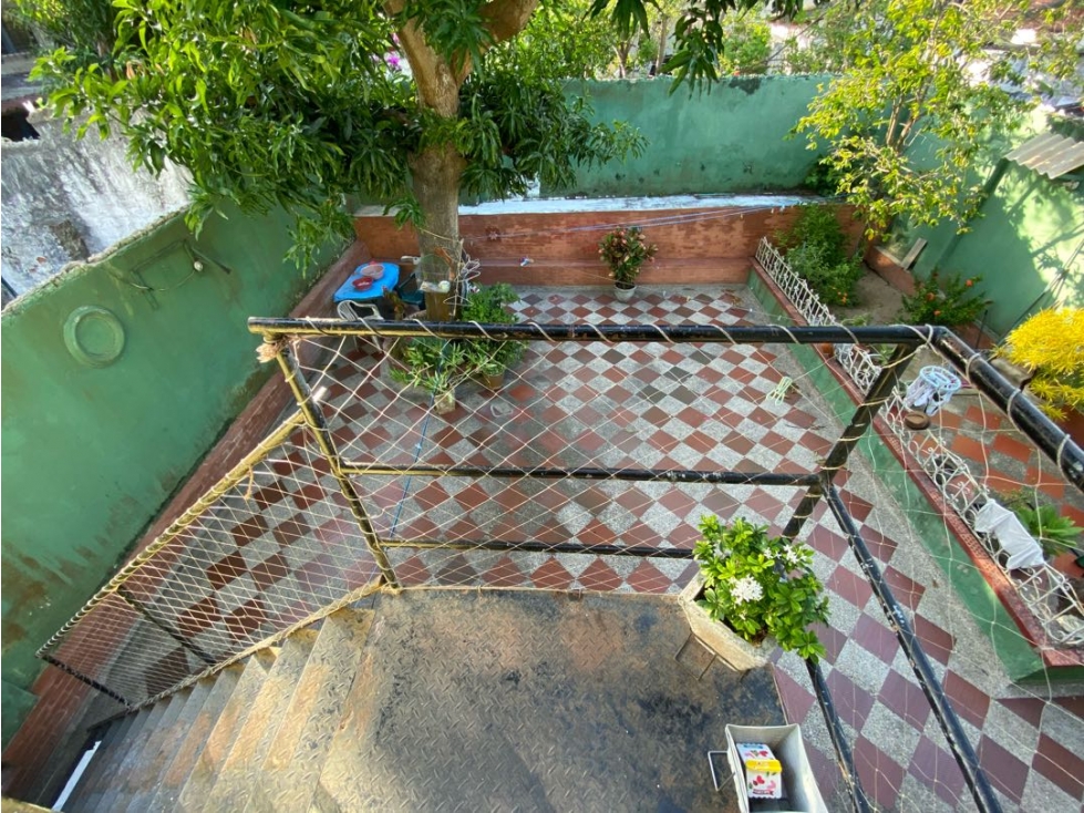 SE VENDE CASA GRANDE BARRIO LOS ANDES, BARRANQUILLA - 1