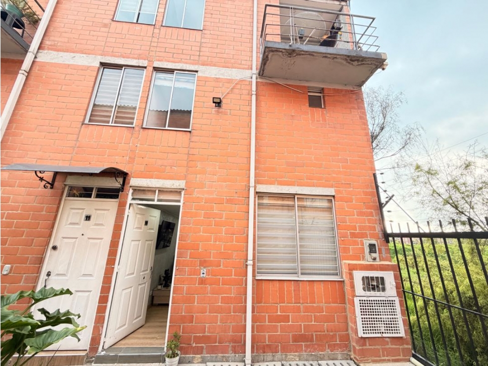 SE VENDE CASA HDA LOS ALCAPARROS MADRID - CÓDIGO 1465 - 1