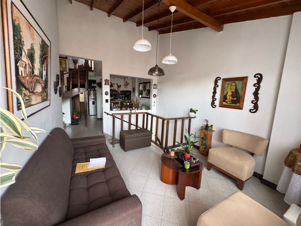 SE VENDE CASA LA CEJA SEGUNDO PISO Y MANZARDA ZONA CENTRO EXCELENTE — foto 2