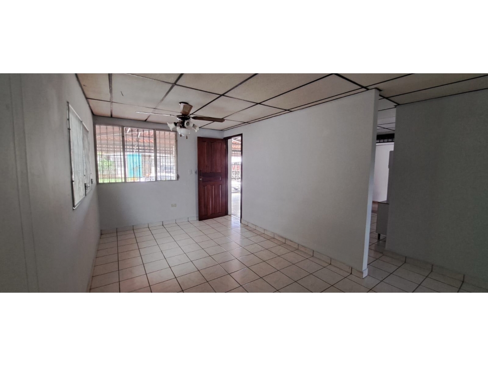 Se Vende Casa Amplia en La Floresta - Arraiján(LM) — foto 4