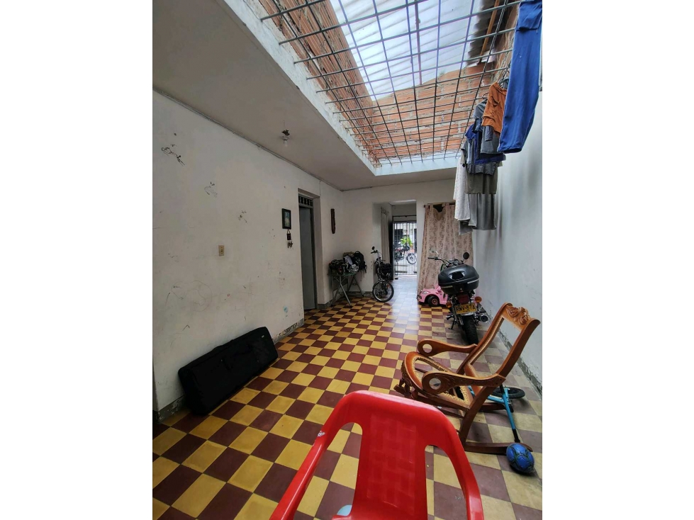 SE VENDE CASA LOTE EN BELLO - 2