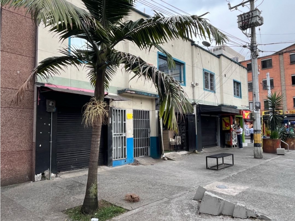Se vende casa lote en el centro de medellin