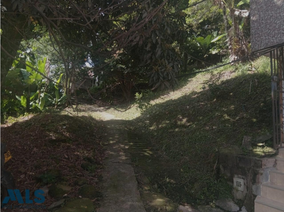 Se vende Casa Lote en Itagui - Excelente ubicacion(MLS#260160) — foto 1