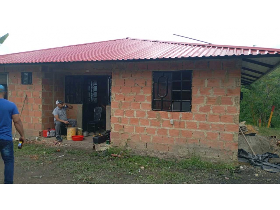 Se Vende Casa Lote en Mesitas del Colegio Economico - 1