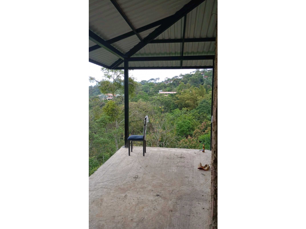 Se Vende Casa Lote en Mesitas del Colegio Economico - 2