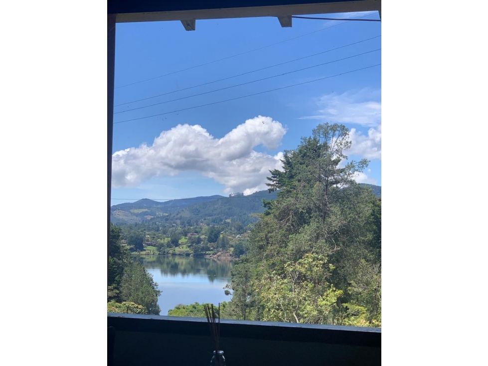 Se vende casa / lote en Parcelaci. El Retiro. Vista a la represa la Fe