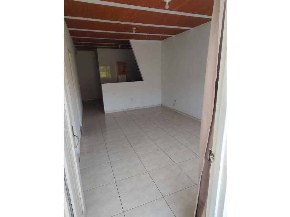 Se vende casa multif. 3 pisos Rep. israel — foto 5