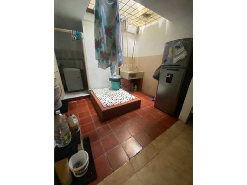 SE VENDE CASA MULTIFAMILIAR EN ALFOSO LÓPEZ 3RA ETAPA T.P — foto 4