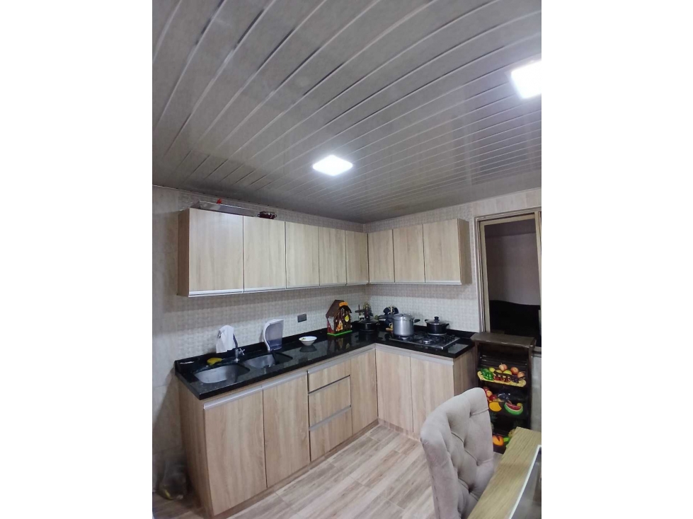 SE VENDE CASA MUY CÉNTRICA IDEAL PARA RENTABILIZAR - 6