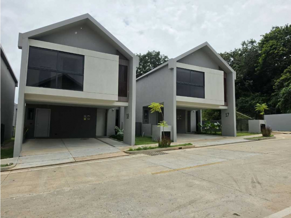 SE VENDE CASA NUEVA A ESTRENAR EN BRISAS NORTE
