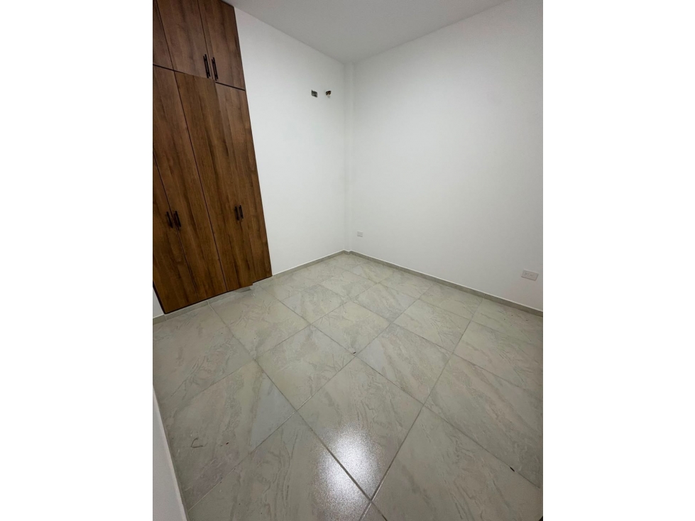 SE VENDE CASA NUEVA CON PLANCHA Y ESCALERA BARRIO OCOBOS, YOPAL — foto 6