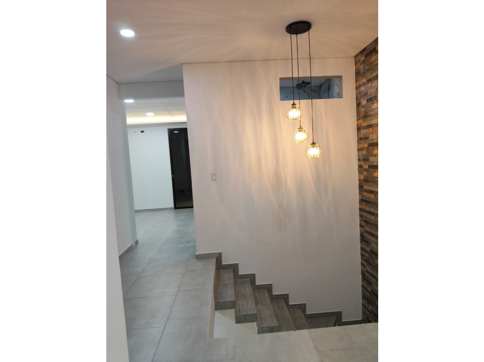 SE VENDE CASA NUEVA DE DOS PISOS CON PISCINA|BARRIO SANTA MARTHA-YOPAL — foto 3