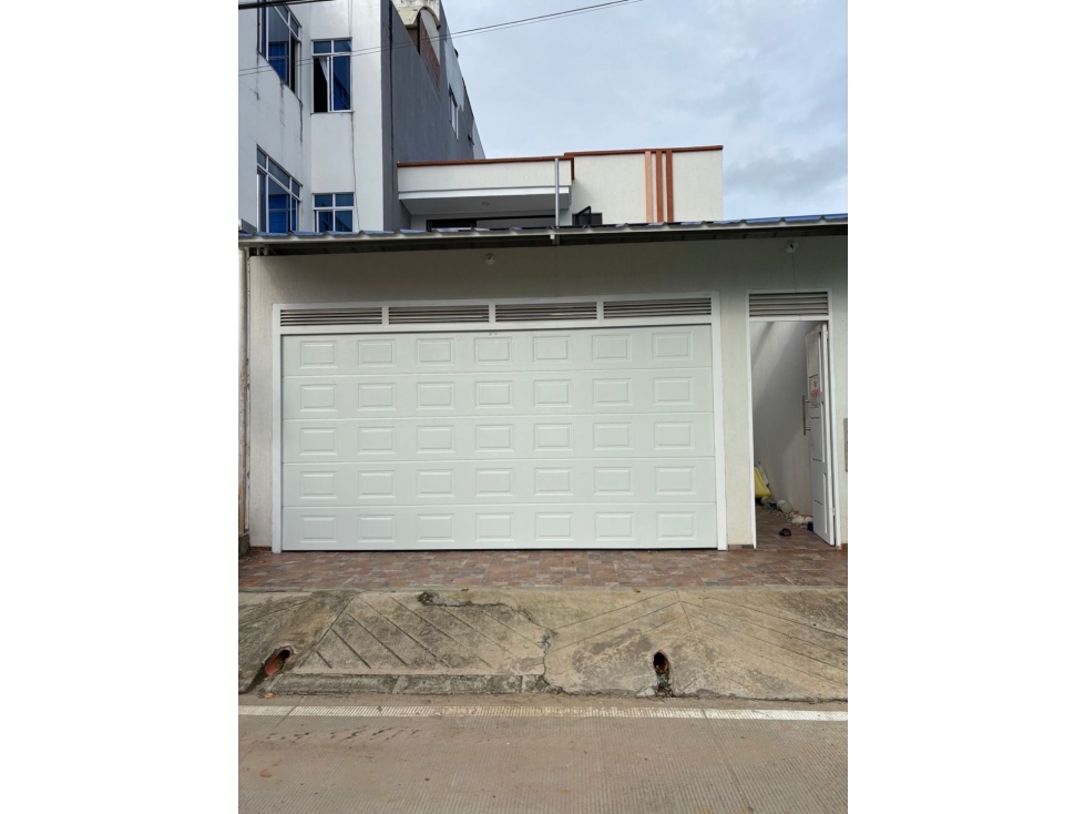 SE VENDE CASA NUEVA Y MODERNA BARRIO VILLA ROCÍO, YOPAL CASANARE
