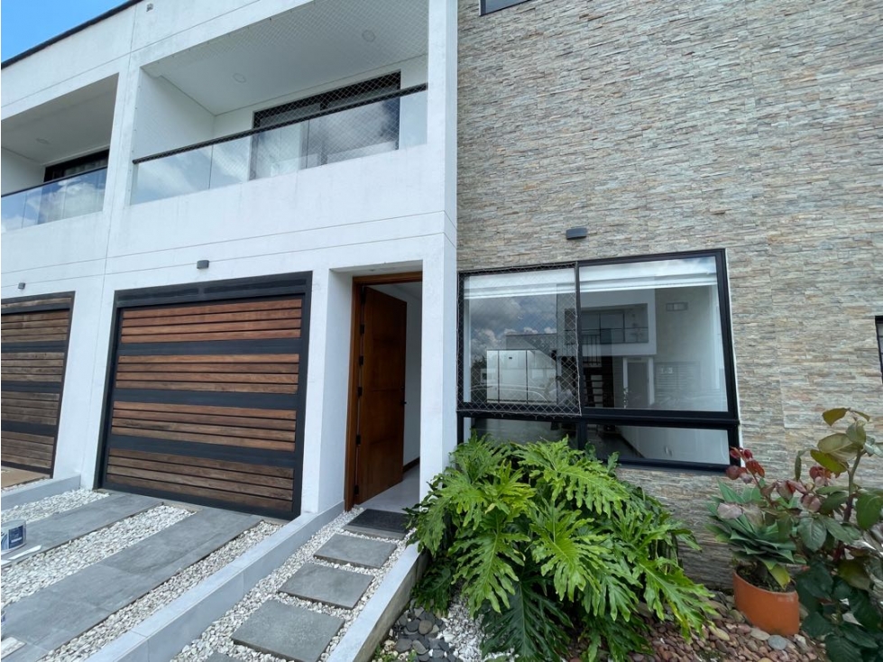 Se vende casa o se alquila en Llanogrande