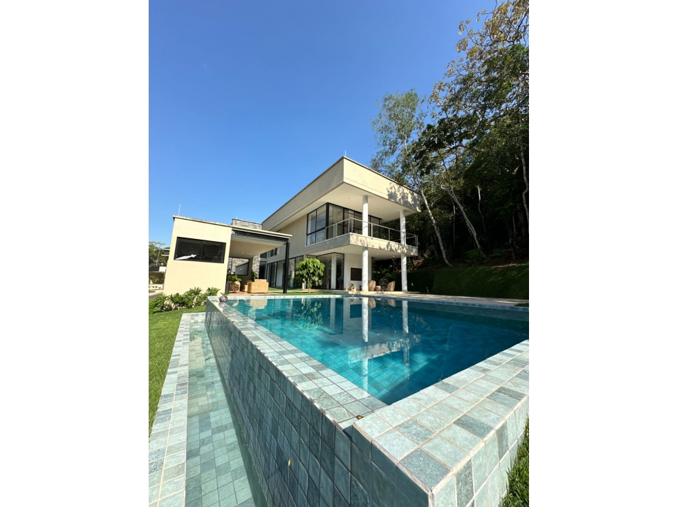 [VA] Se vende casa pance
