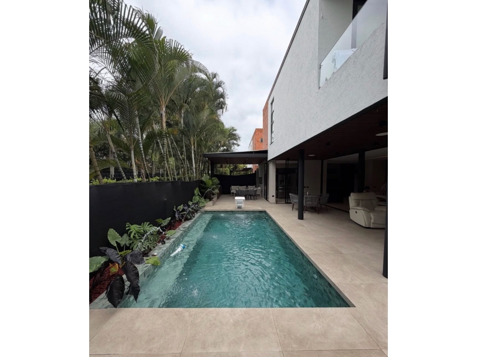 Se vende casa pance remodelada