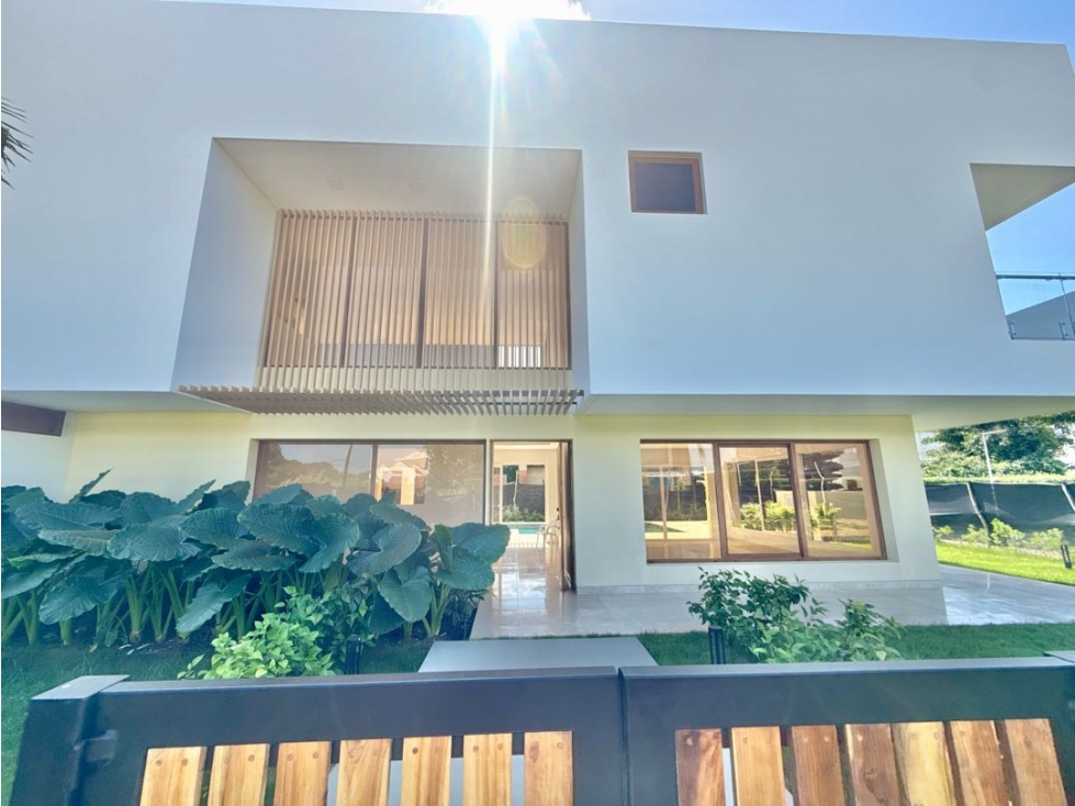 SE VENDE CASA PARA ESTRENAR CONJUNTO PALMA REAL