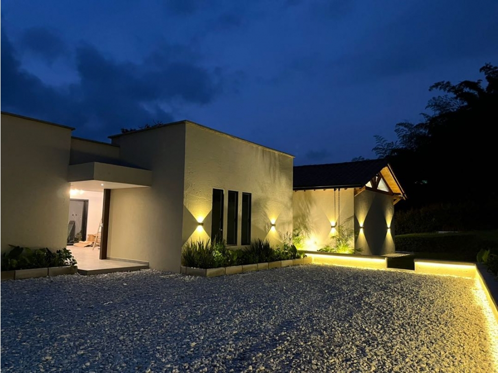 Se vende casa para estrenar en Marinilla - 1