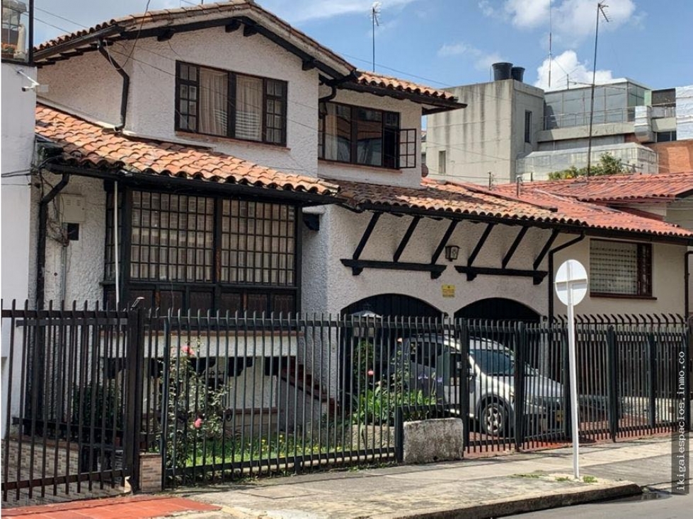 SE VENDE CASA PARA REMODELAR O DEMOLER EN SANTA BÁRBARA CENTRAL.A