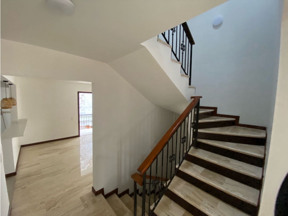 SE VENDE CASA PEREIRA ALAMOS