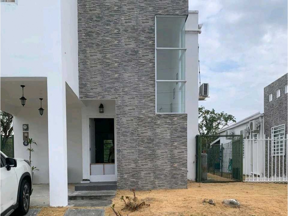 Se vende casa PH Village Residences en San Carlos — foto 2