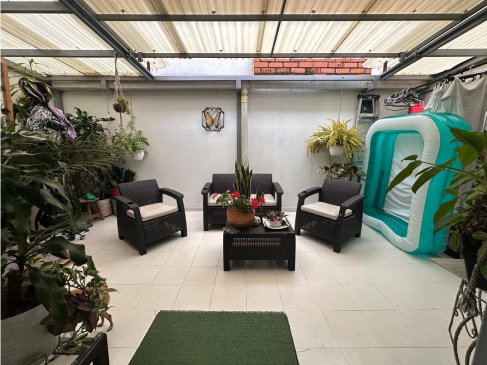 Se vende casa , por el estadio centenario. — foto 2