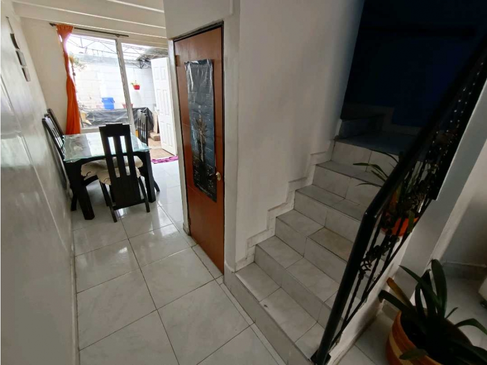 SE VENDE CASA EN PORTALES DE FUNZA - 5