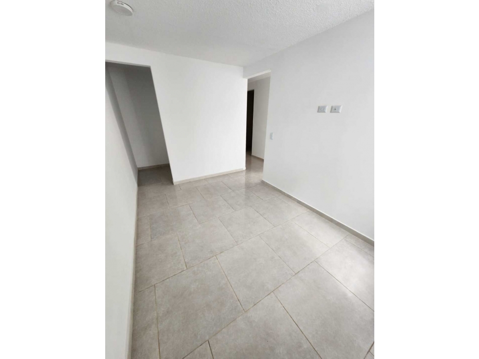 Se vende casa primer piso cerca a la universidad Luis amigo — foto 6