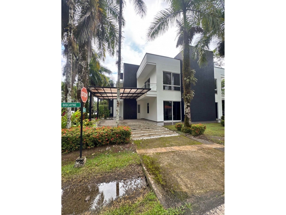 Se vende casa quinta en condominio la Florida Villavicencio - 1