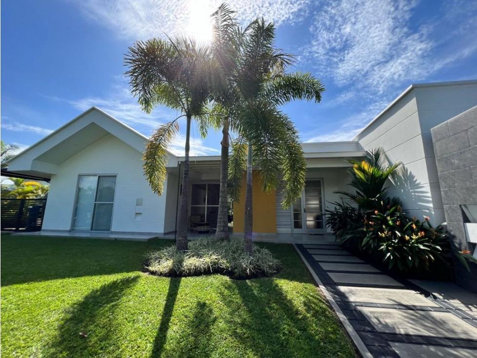 Se vende casa quinta palma real Villavicencio - 1