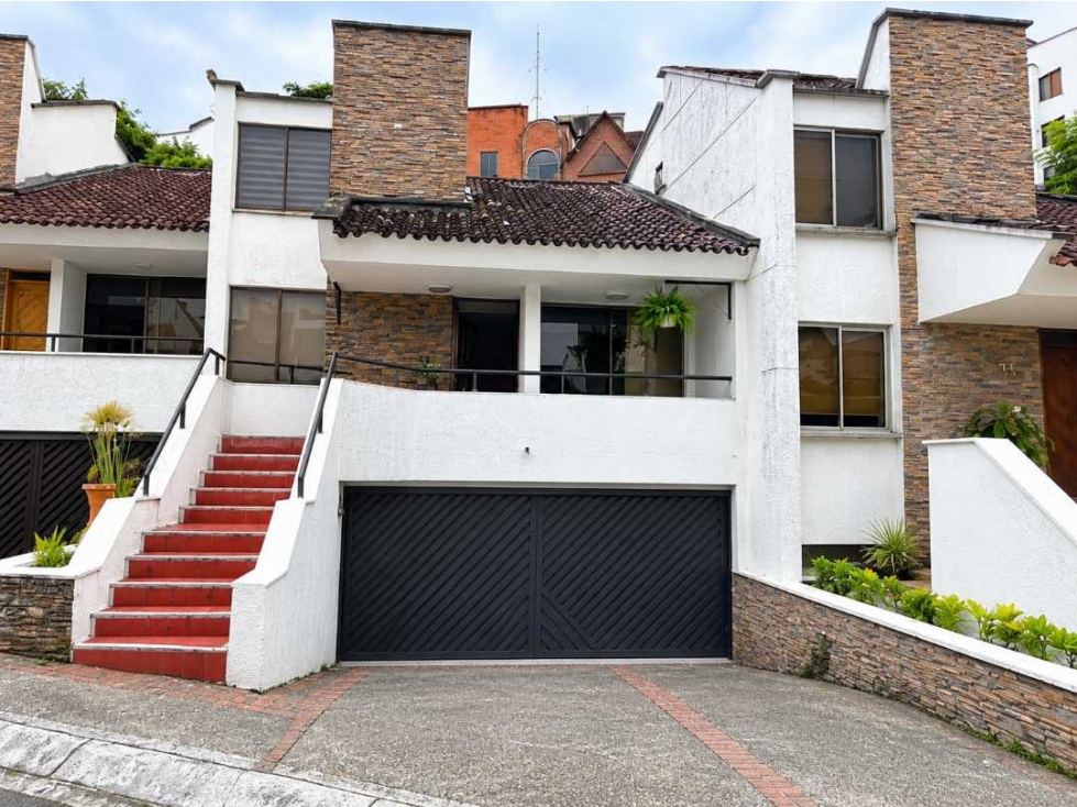 SE VENDE CASA REFORMADA EN VILLA DEL PINAR ( Pinares) - 1