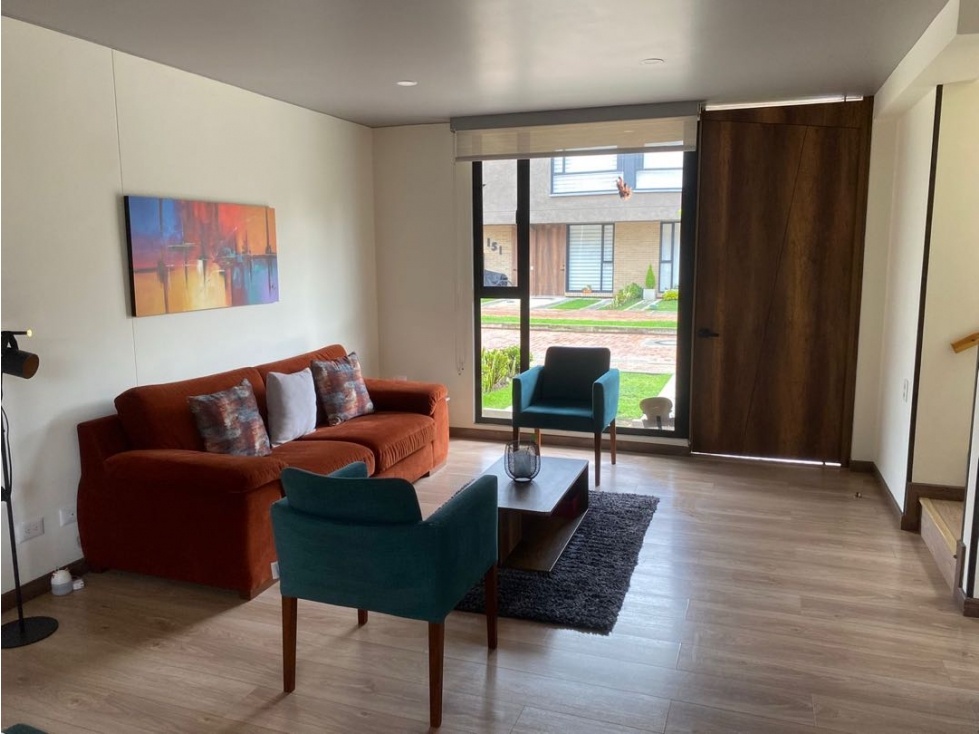 SE VENDE CASA REMODELADA — foto 2