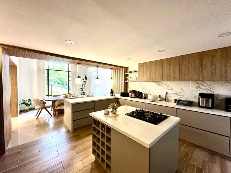 Se Vende Casa Remodelada en los Fundadores Armenia