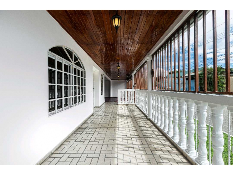 SE VENDE CASA REMODELADA EN VILLA RICA, RIO ABAJO 334M2 JP - 3